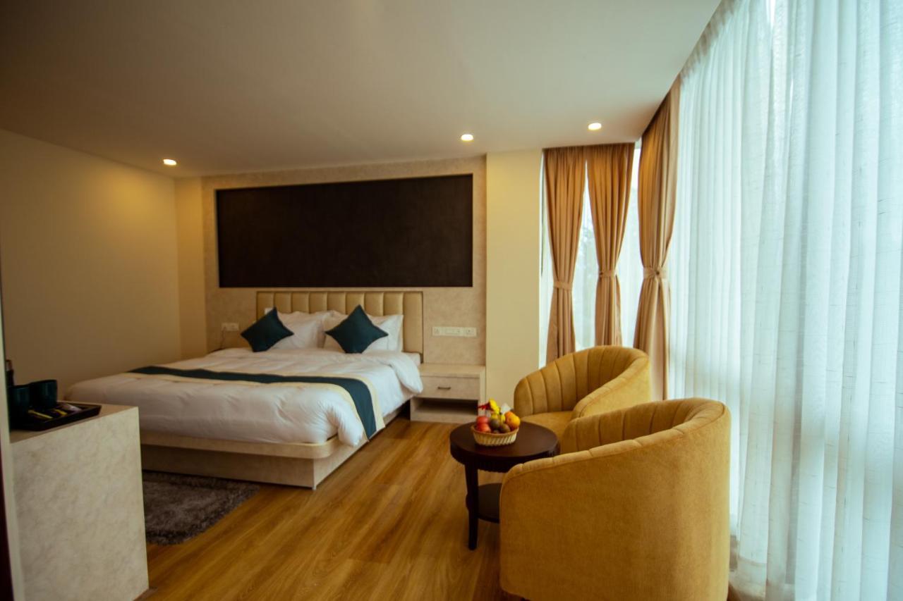 Hotel Black Diamond - Transit Point Inside Hotel Katmandu Kültér fotó